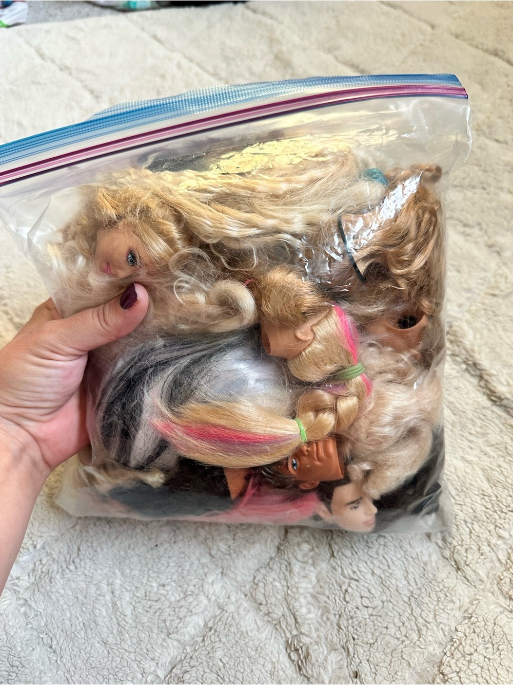 Barbie | Zip lock bag full of Barbie Heads - Picture 3 of 3